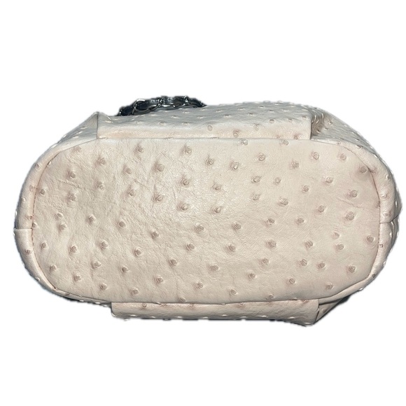 Laila Bags From Disney World Reversible Blush Ostrich/Silver-Gray Metallic Bag - Picture 4 of 9